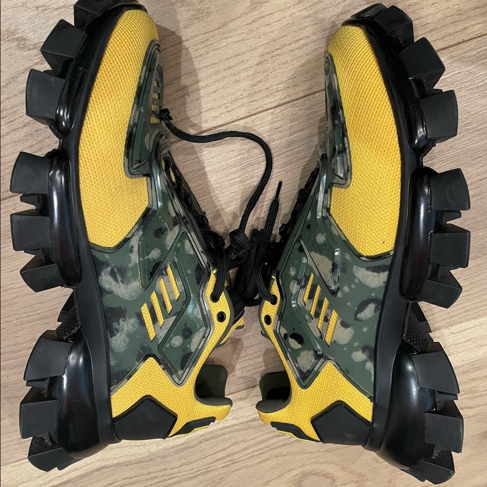 Yellow and camo Prada sneakers - Picture 3 of 5